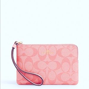 Coach wristlet wallet